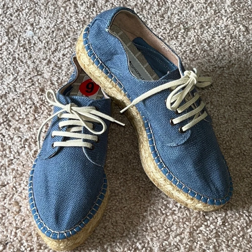 Gaimo blue canvas lace up espadrilles NWOT size 6